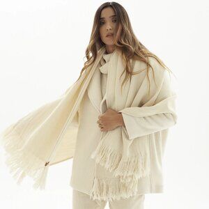 SHAWL CUNA NATURAL (BABY LLAMA, MERINO WOOL)